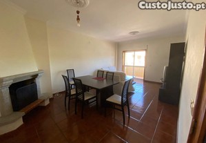 Apartamento T2 em S. Vítor para