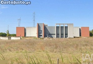 Terreno em Samora Correia de 25300,00 m²