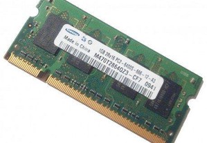 Memória RAM - Samsung (1 GB; 2Rx16; DDR2)