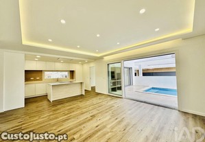 Casa / Villa T3 em Fernão Ferro de 130,00 m²