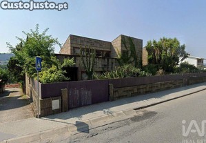 Casa / Villa T4 em Azurém de 759,00 m²