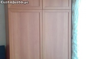 Roupeiro 4 portas