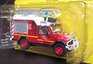 Miniatura jipe UMM Alter 4x4 bombeiros França