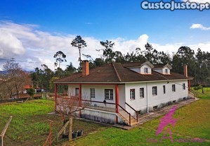 Moradia Isolada Com Ótima Exposição Solar