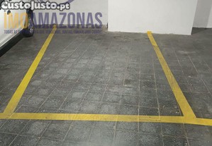 Lugar de estacionamento p/ . 5 disponveis. Montechoro, albufeira