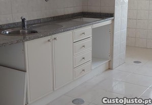 T2 em Serzedo próximo da Farmácia Confiança - Vila Nova de Gaia