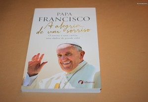 A alegria de um sorriso// Papa Francisco