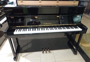 Piano Yamaha U5 com Silent