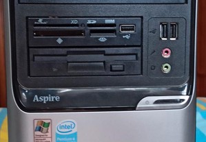 PC Acer Aspire T650 com extras