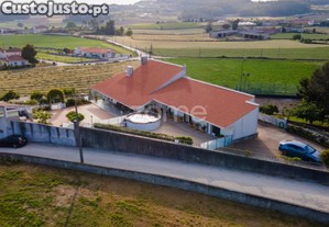 Moradia Individual T5 Em Outeiro Maior, Vila Do...