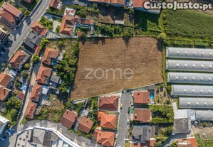 Terreno Com Viabilidade De Construção De Moradias