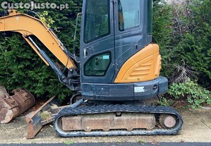 Mini giratria case cx37 ano 2018