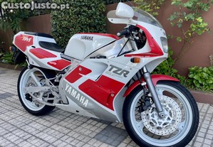 Yamaha TZR