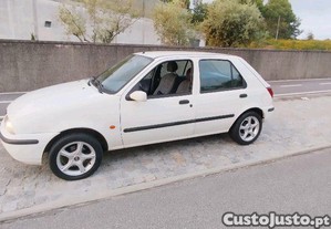 Mazda 121 1.25 16v ztec - 98