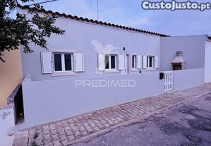 Moradia t1 transformada em t3 totalmente remodelada