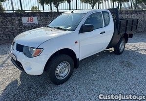 Mitsubishi L200 2.5 DI-D Club Invite 3L 4WD