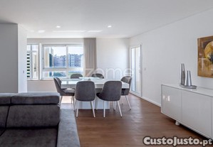 Apartamento T2 Com Terraço Privativo De 100M² E...