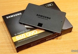 SSD samsung 860 qvo com 1tb de espaço
