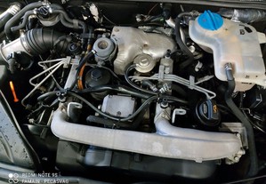 Motor VW Passat 3B3 2.5TDi Ref: BDG