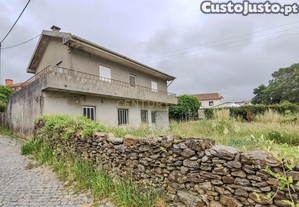 Moradia T2 para | Ant a 1951 |Totalmente Legalizada ! Área bruta 749m2 | Água de Poço