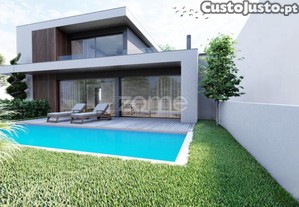 Terreno Com 3 Projetos Aprovados | Moradia...