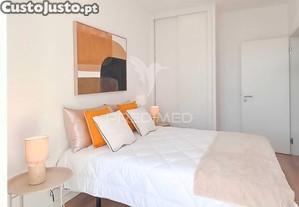 Apartamento t2 benfica com arrecadação