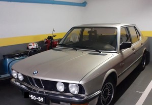 BMW 520 E28 - 84