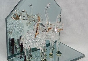 Estatueta em vidro de cristal com elefantes