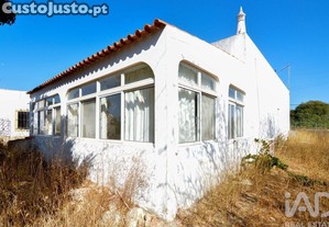 Moradia térrea T4 em Lagoa e Carvoeiro de 150 m²