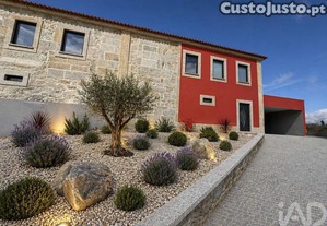 Moradia geminada T3 em Pedreira, Rande e Sernande de 187,4 m²