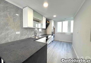 Apartamento T2 em Benfica de 56 m²