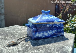 Guarda Joias em Loiça