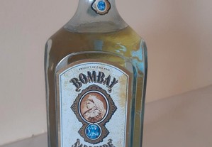 Garrafa de Gin Bombay