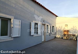 Moradia térrea t3, totalmente remodelada, em setúbal