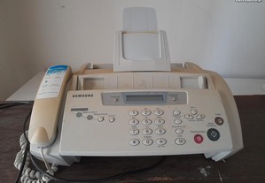 Telefone e fax