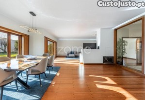 Moradia T3+1 Independente Em Loureiro, Oliveira...
