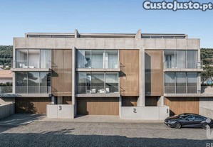 Casa / Villa T3 em Areosa de 256,00 m²