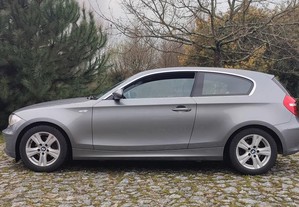 BMW 116 i gasolina 122cv GPS câmara novo troco