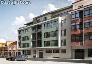 Apartamento T2 em Cacilhas com varanda e parqueamento