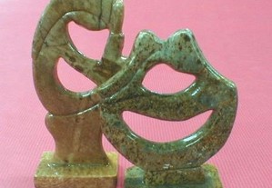 Figura de pedra sabão 11x8x4cm