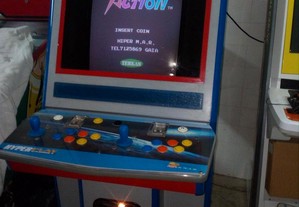 Máquina arcade como nova jogo Pinbal original
