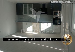 Moradia t3 totalmente remodelada em setúbal