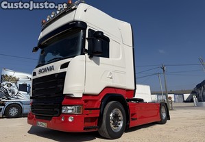 Scania R520 V8