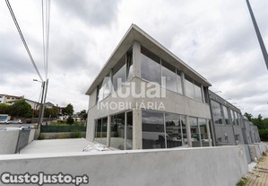 Armazm Em Ferreiros E Gondizalves,Braga, Braga