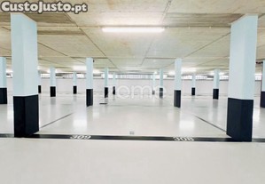 Lugar De Estacionamento No Centro De Lagos