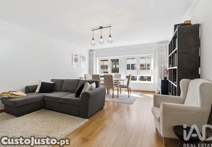 Apartamento T2 em Queluz e Belas de 107 m²