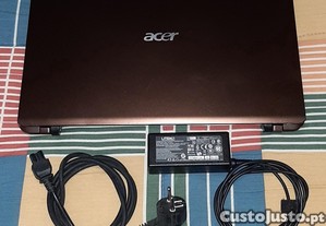 2 portáteis Acer e Toshiba (para reparação)