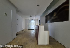 Escritório para no prestigiado Edificio PRESIDENTE em Lisboa   possibilidade de parqueamento
