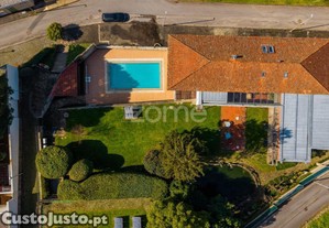 Moradia Individual T5 C/ Piscina Junto Ao Bom...