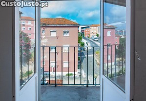 Apartamento T3 em Lisboa com Vista Rio